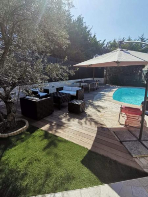 Proche Cannes, Villa Jasmin, agréable logement en Rez de Jardin